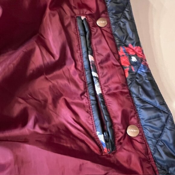 GANT Navy Floral Print Quilted Puffer Jacket Size M - Picture 10 of 10